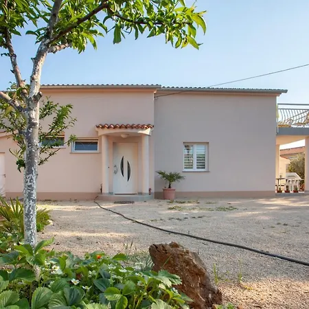 Apartment Katarina B Sveti Vid-Miholjice